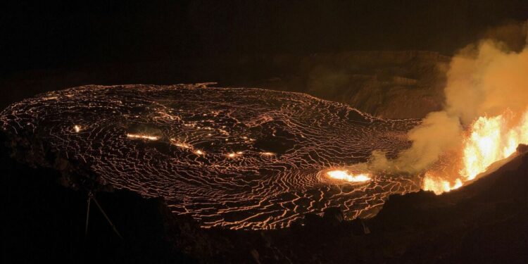 Yanardağ Acil Durum İlanı: Bölge Sakinleri Tahliye Ediliyor