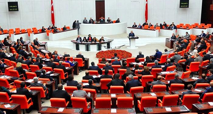Emekli İkramiyesi Zammı Teklifi İktidar Tarafından Reddedildi