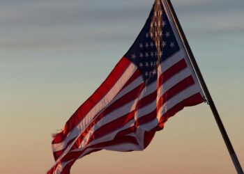 DS-160 Formu Doldururken Sosyal Medya Tuzağına Düşmeyin