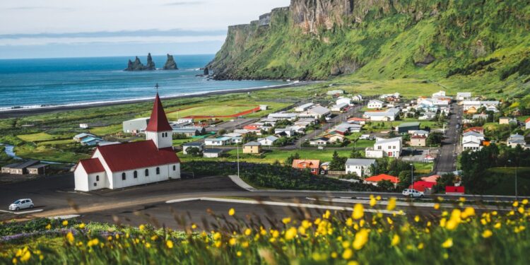 İzlanda Dünyanın En Huzurlu Ülkesi Unvanını Nasıl Koruyor?
