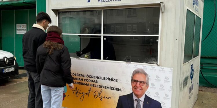 Bandırma Belediyesi Çorba Standı Kaldırıldı Kararı Öğrencileri Mağdur Etti