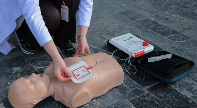 Ankara’da Defibrilatör Yerleştirilmesi: Halk Sağlığı Yatırımının Ekonomik Değeri ve Fırsat Maliyeti