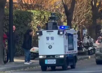 Çin Yapay Zekalı Polis Araçları 5G Hızıyla Suçla Savaşıyor